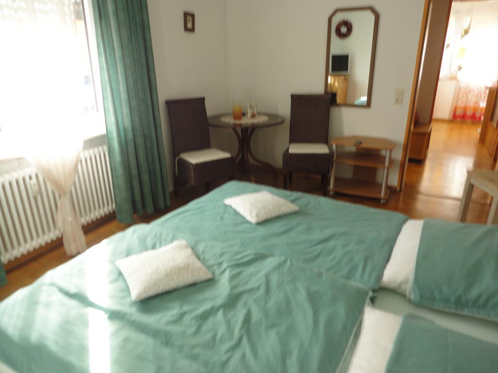 Ferienwohnung Toska プファッフェンヴァイラー 部屋 写真