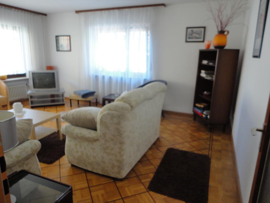 Ferienwohnung Toska プファッフェンヴァイラー 部屋 写真