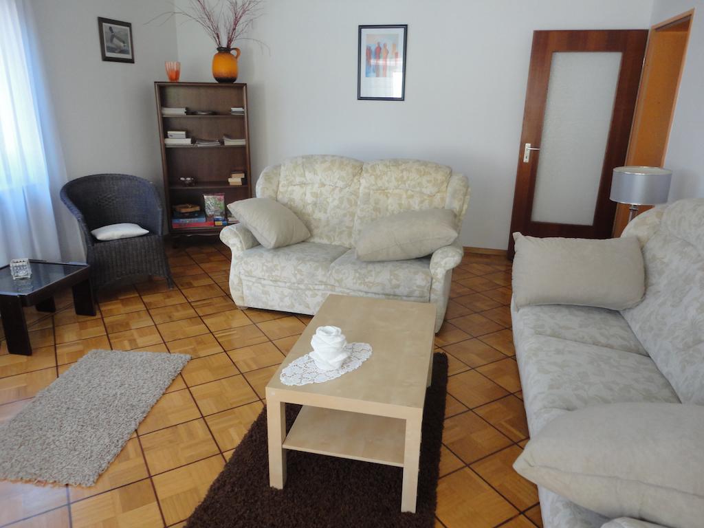 Ferienwohnung Toska プファッフェンヴァイラー 部屋 写真